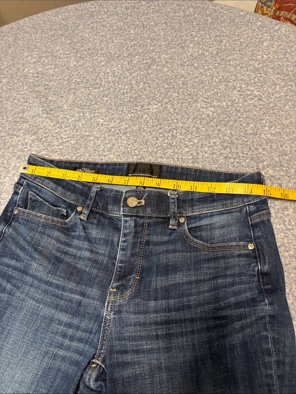 White House Black Market Dark Blue Girlfriend Mid-Rise Jeans Sz 4 - Picture 4 of 9
